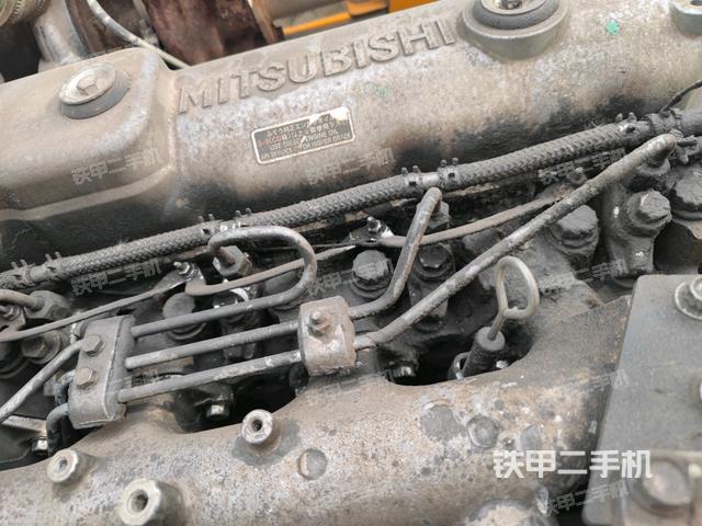 發(fā)動(dòng)機(jī)室（上車部件）