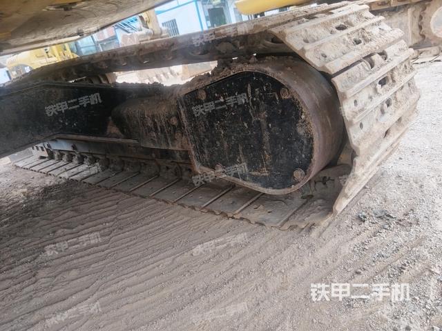 右側(cè)行走馬達(dá)蓋板(行走機(jī)構(gòu)) 右側(cè)行走馬達(dá)蓋板(行走機(jī)構(gòu))