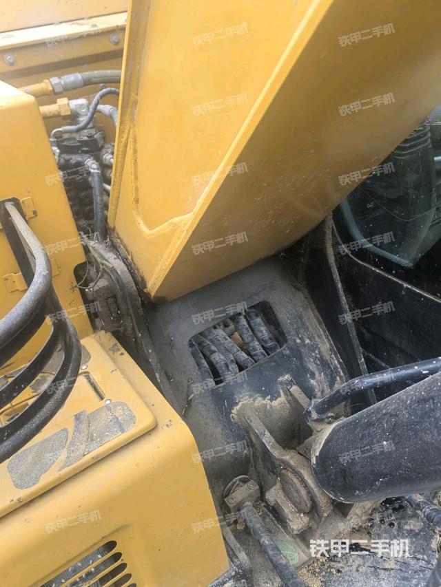 大臂根部?斜（工作和回轉裝置）