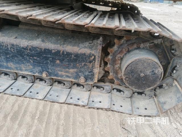 左驅(qū)動(dòng)輪(行走機(jī)構(gòu)) 左驅(qū)動(dòng)輪(行走機(jī)構(gòu))