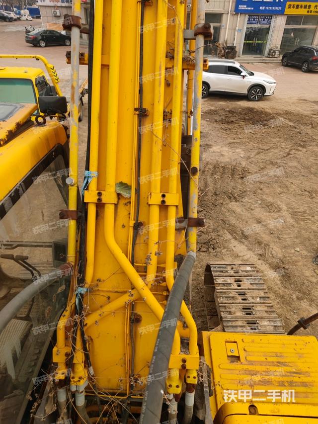 大臂背部俯視（工作和回轉(zhuǎn)裝置）