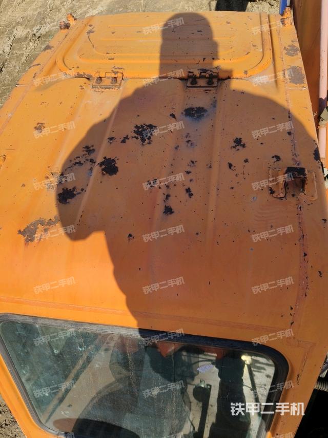 駕駛室頂部俯視（上車部件）