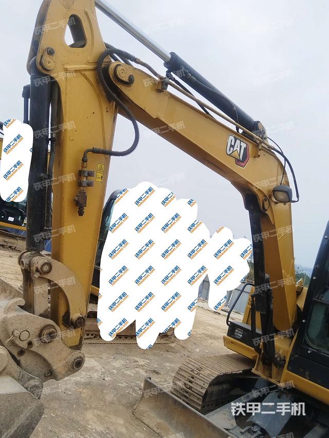 小臂整體右前(工作和回轉(zhuǎn)裝置) 小臂整體右前(工作和回轉(zhuǎn)裝置)