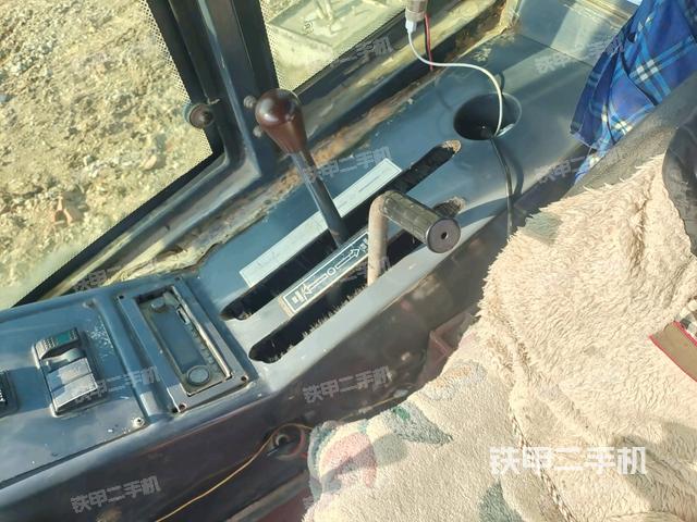 儀表盤全景（壓路機(jī)駕駛室）