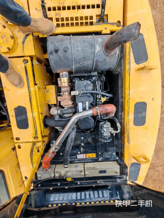 發(fā)動(dòng)機(jī)整體俯視(整機(jī)外觀) 發(fā)動(dòng)機(jī)整體俯視(整機(jī)外觀)