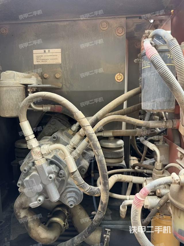 電瓶（大件艙室）