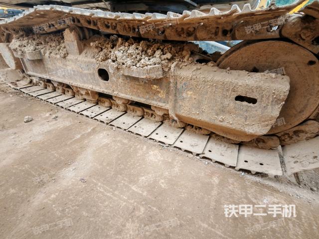 單側(cè)履帶整體（整機(jī)外觀）