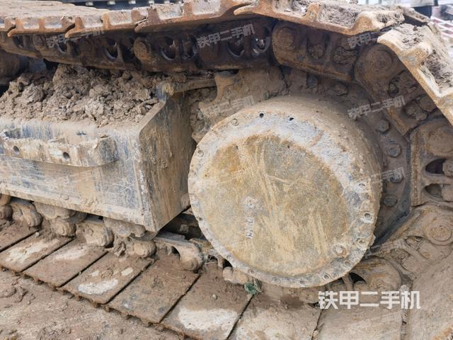 右驅(qū)動(dòng)輪（行走機(jī)構(gòu)）