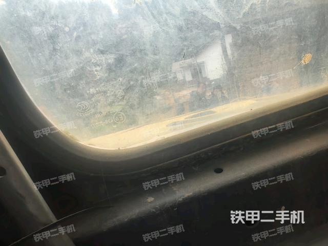 后窗玻璃角標(biāo)（駕駛室部分）