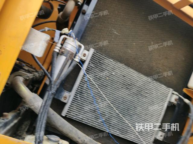 散熱器正面（大件艙室）