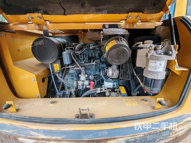 發(fā)動(dòng)機(jī)整體俯視（整機(jī)外觀）