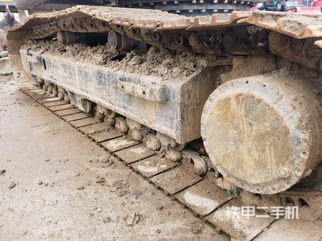 右側(cè)履帶整體（行走機(jī)構(gòu)）