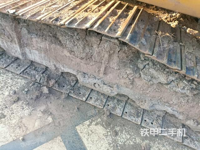 左側(cè)履帶整體?（行走機(jī)構(gòu)）