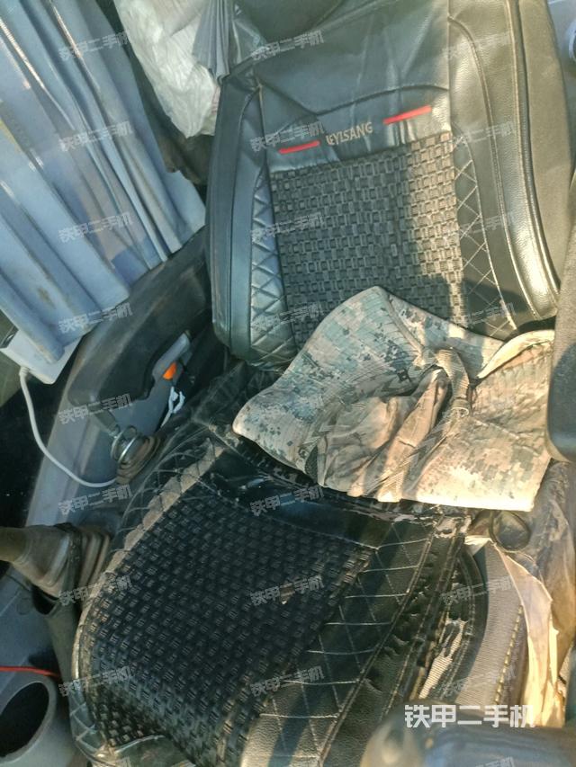 后窗玻璃角標(biāo)（駕駛室部分）