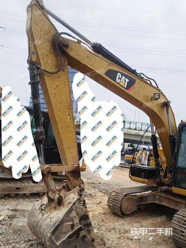 大臂整體?右側（工作和回轉裝置）