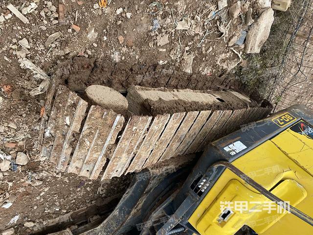 左側(cè)履帶整體?（行走機(jī)構(gòu)）