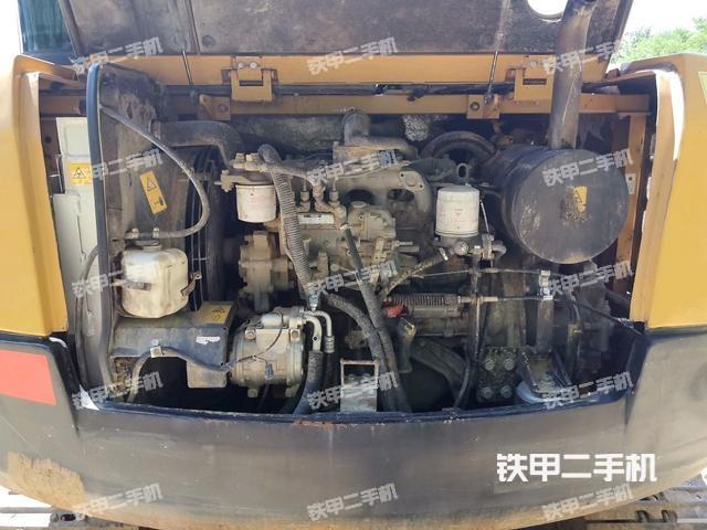 發(fā)動機整體俯視(整機外觀) 發(fā)動機整體俯視(整機外觀)