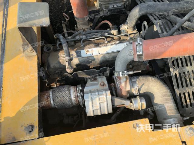 駕駛室頂部俯視（上車部件）