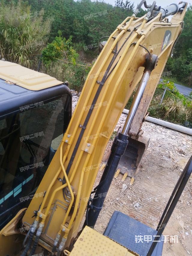 大臂背部俯視（工作和回轉裝置）