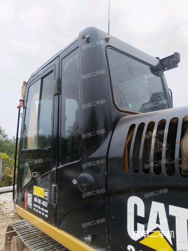 駕駛室左后45度（駕駛室部分）