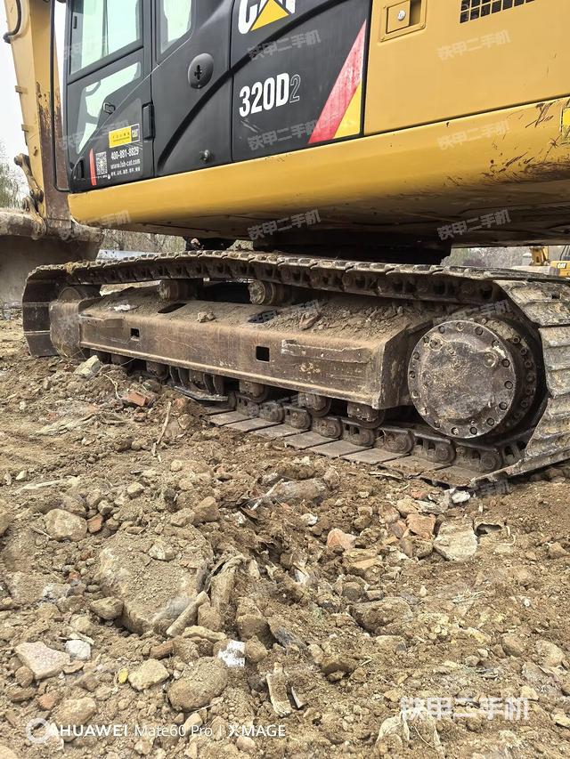 單側(cè)履帶整體（整機(jī)外觀）