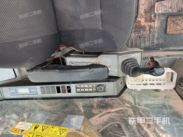 后窗玻璃角標(biāo)(駕駛室部分) 后窗玻璃角標(biāo)(駕駛室部分)