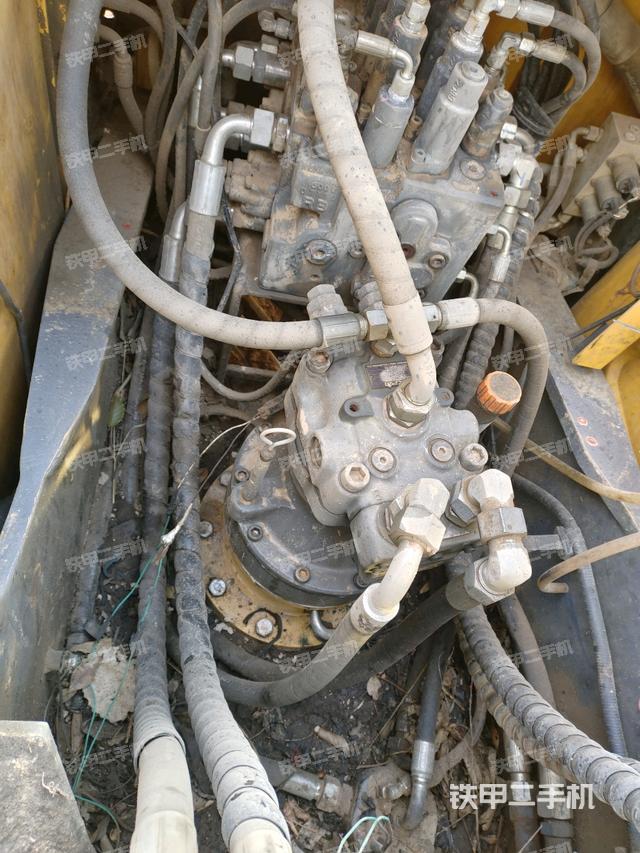 回轉(zhuǎn)馬達(dá)（上車(chē)部件）