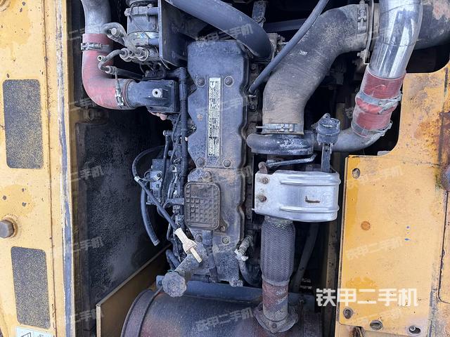 發(fā)動機室(上車部件) 發(fā)動機室(上車部件)