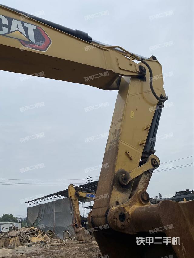 小臂整體左后（工作和回轉(zhuǎn)裝置）