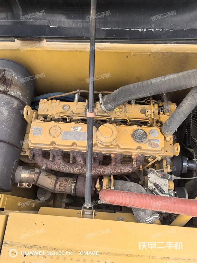 發(fā)動(dòng)機(jī)整體俯視（整機(jī)外觀）