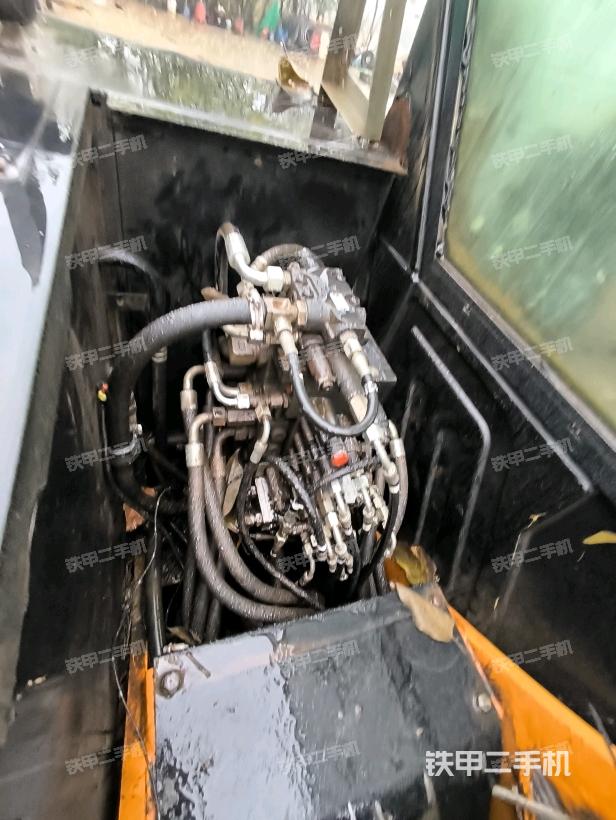 水箱+風扇特寫(上車部件) 水箱+風扇特寫(上車部件)