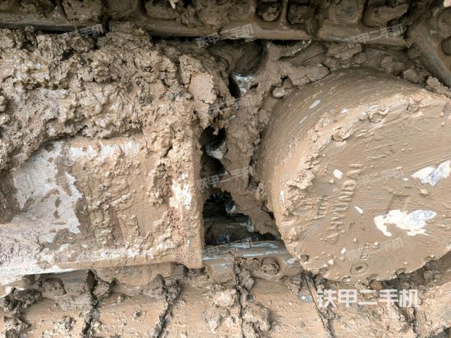 左導(dǎo)向輪（行走機(jī)構(gòu)）