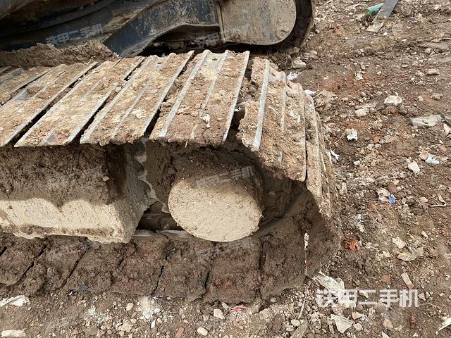 左驅(qū)動(dòng)輪（行走機(jī)構(gòu)）