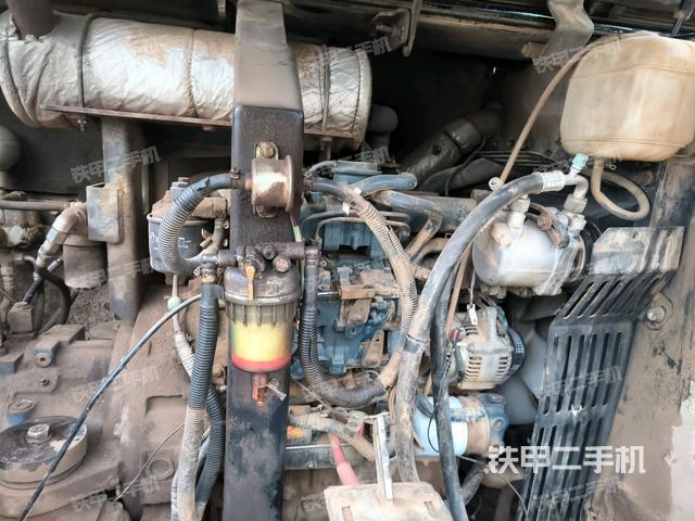 發(fā)動機室(上車部件) 發(fā)動機室(上車部件)