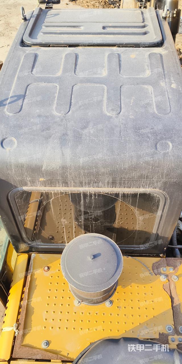 駕駛室頂部（整機(jī)外觀）