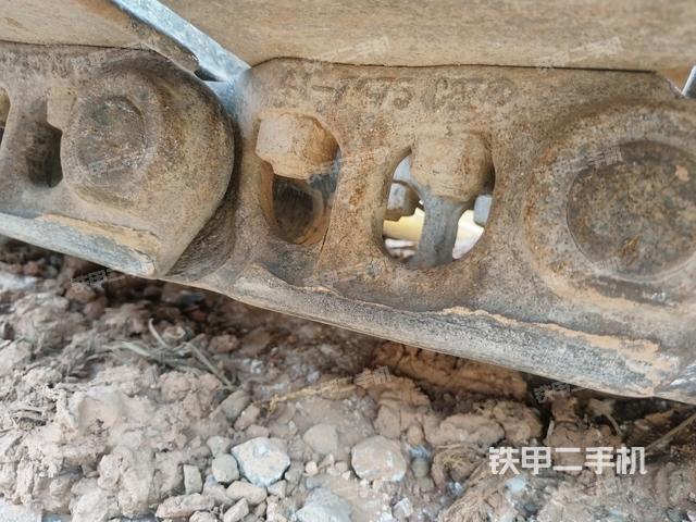 右側行走馬達蓋板（行走機構）