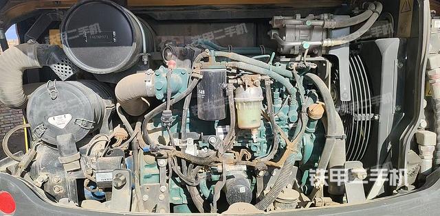 沃尔沃EW60C挖掘机的设备实拍-第4张实拍照片