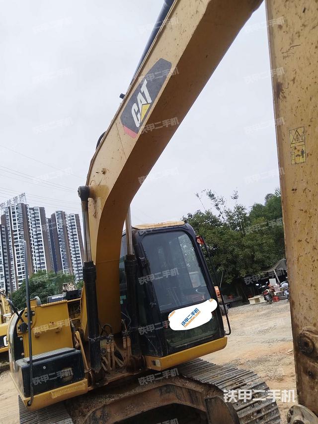 大臂油缸整體?豎拍（工作和回轉裝置）