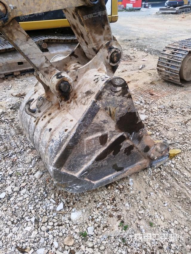 鏟斗右后整體（工作和回轉裝置）