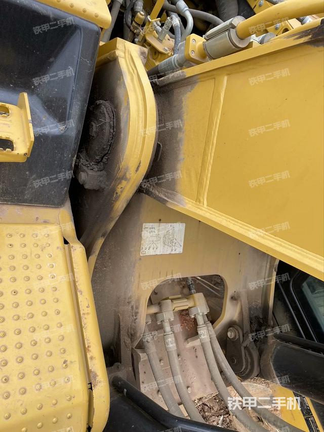 大臂根部?斜視（工作和回轉(zhuǎn)裝置）