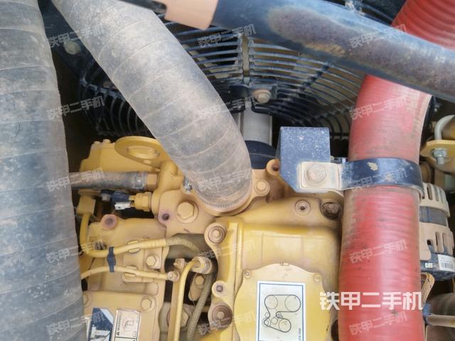 氣門室蓋螺絲特寫（上車部件）