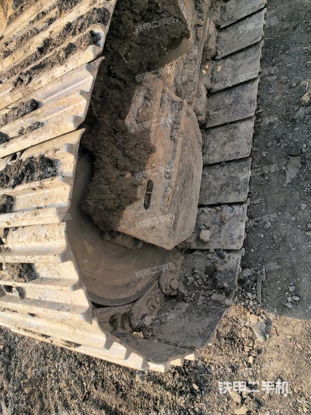 左驅(qū)動(dòng)輪（行走機(jī)構(gòu)）