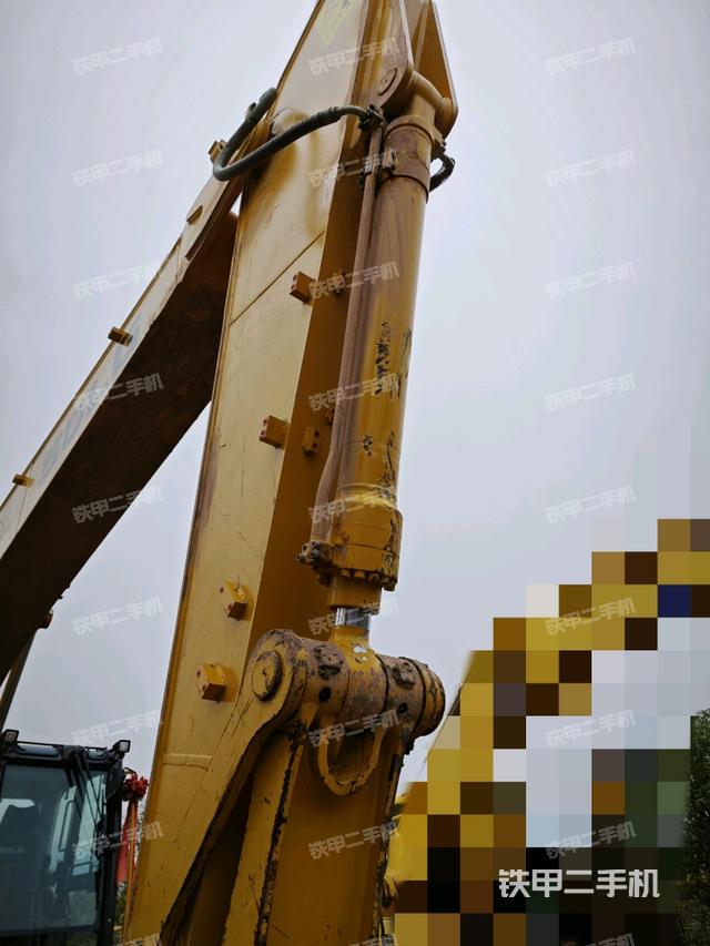 小臂整體右前(工作和回轉(zhuǎn)裝置) 小臂整體右前(工作和回轉(zhuǎn)裝置)