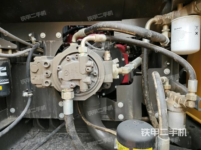 液壓泵室(大件艙室) 液壓泵室(大件艙室)