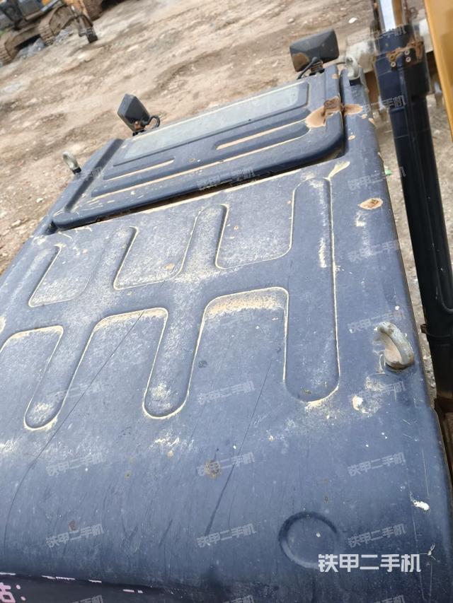 驾驶室顶部俯视(上车部件) 驾驶室顶部俯视(上车部件)