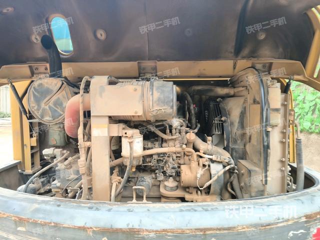 發(fā)動(dòng)機(jī)室(上車部件) 發(fā)動(dòng)機(jī)室(上車部件)