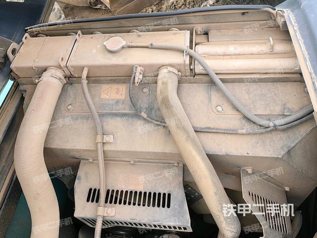 水箱+風(fēng)扇特寫(xiě)(上車(chē)部件) 水箱+風(fēng)扇特寫(xiě)(上車(chē)部件)