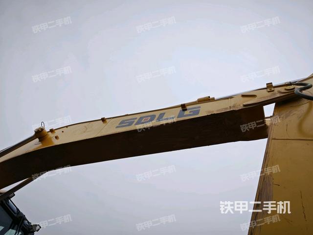 大臂整體?右側(cè)(工作和回轉(zhuǎn)裝置) 大臂整體?右側(cè)(工作和回轉(zhuǎn)裝置)