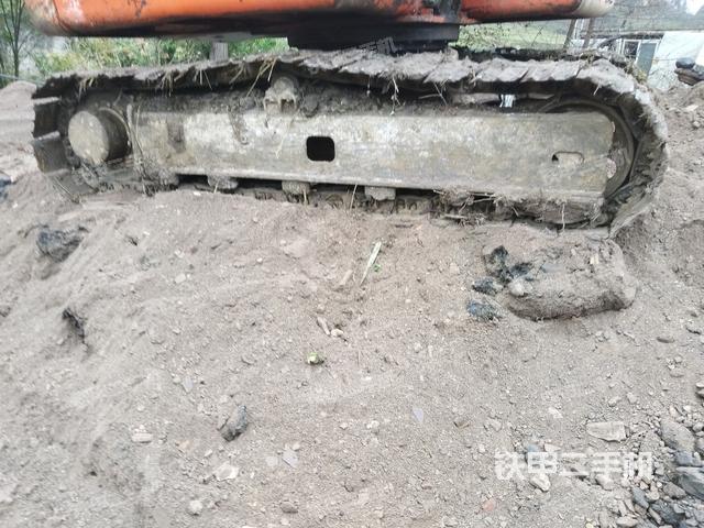 左側(cè)履帶整體?（行走機(jī)構(gòu)）