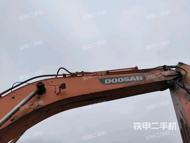 大臂整體?右側(cè)(工作和回轉(zhuǎn)裝置) 大臂整體?右側(cè)(工作和回轉(zhuǎn)裝置)